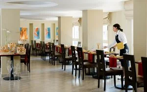 BARCELO CAIRO PYRAMIDS HOTEL – Giza