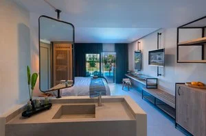 ALPISELECT ELIROS MARE – Paralia Kourna
