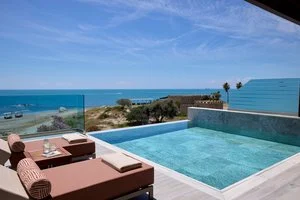 Executive suite vista mare con piscina privata