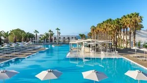 ALPICLUB PORTO BELLO BEACH – Coo