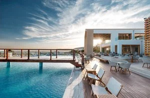 Terrazza lobby bar