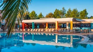 Pool bar