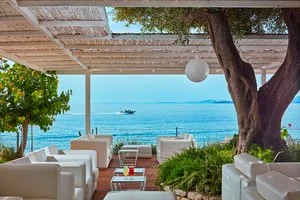 Pool bar