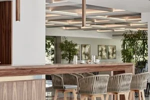 Lobby bar