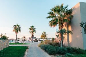 ALMYROS BEACH RESORT & SPA – Acharavi