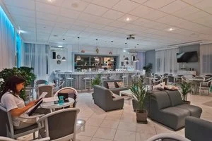 Lobby bar