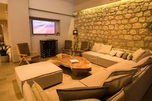 PARASOL LUXURY HOTEL & SUITES – Scarpanto
