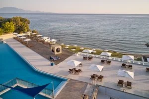 CAVO ORIENT BEACH HOTEL & SUITES – Drosia