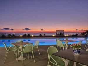 CAVO ORIENT BEACH HOTEL & SUITES – Drosia