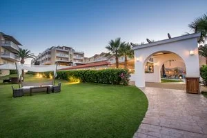 GALAXY BEACH RESORT – Laganas