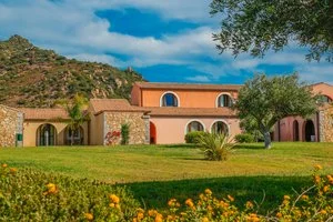 ALPICLUB ALMA RESORT – Castiadas