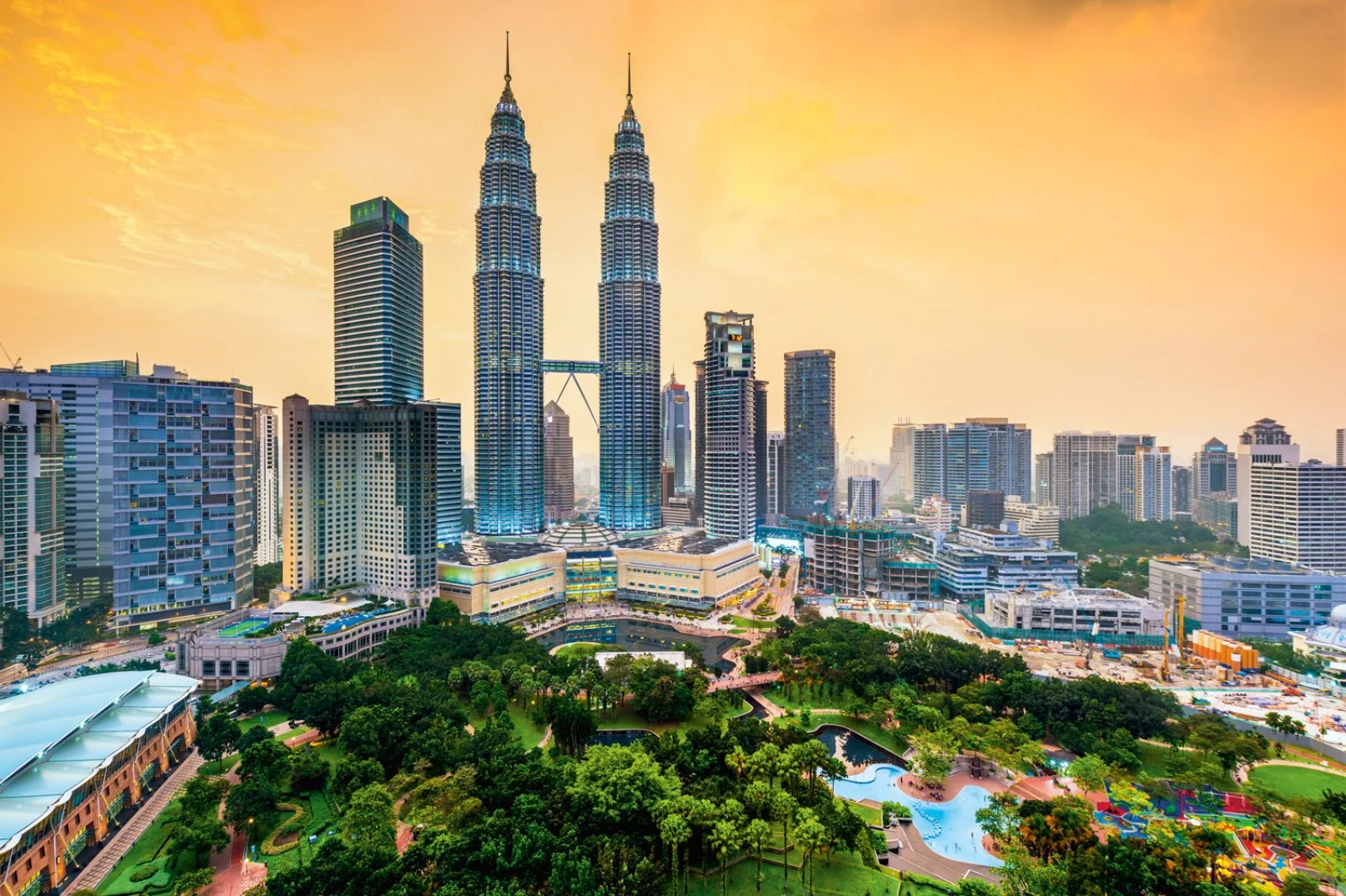 Magic Peninsula - Kuala Lumpur, Skyline