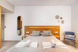 ADELE BEACH – Rethymno