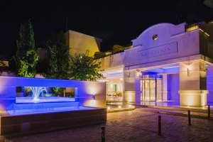 NAPA PLAZA – Cipro