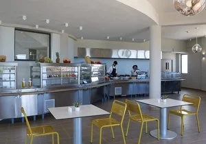 Snack bar