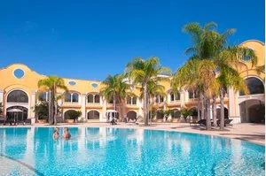 ALPISELECT ACAYA GOLF RESORT & SPA – Acaya