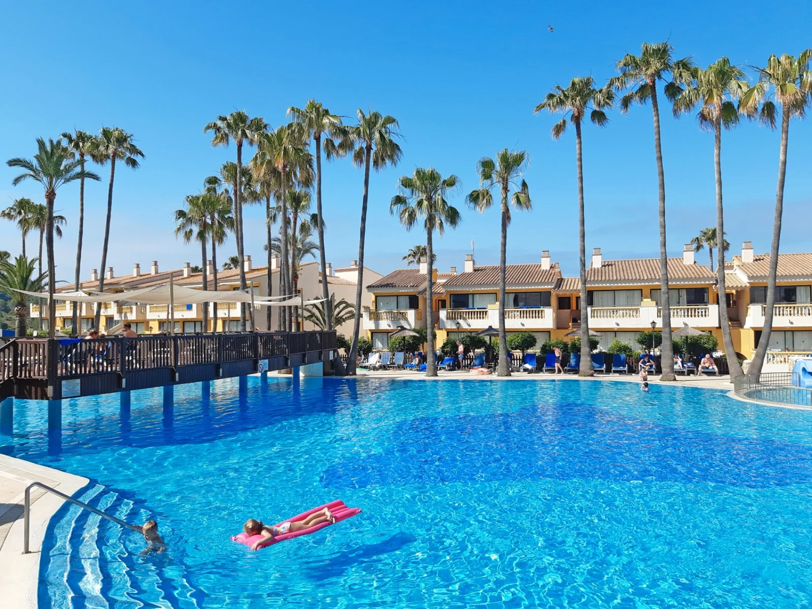 Alpiselect Royal Son Bou Family Club 