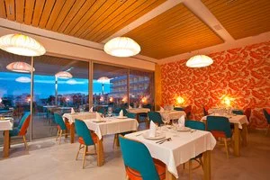 Ristorante à la carte Sir Anthony