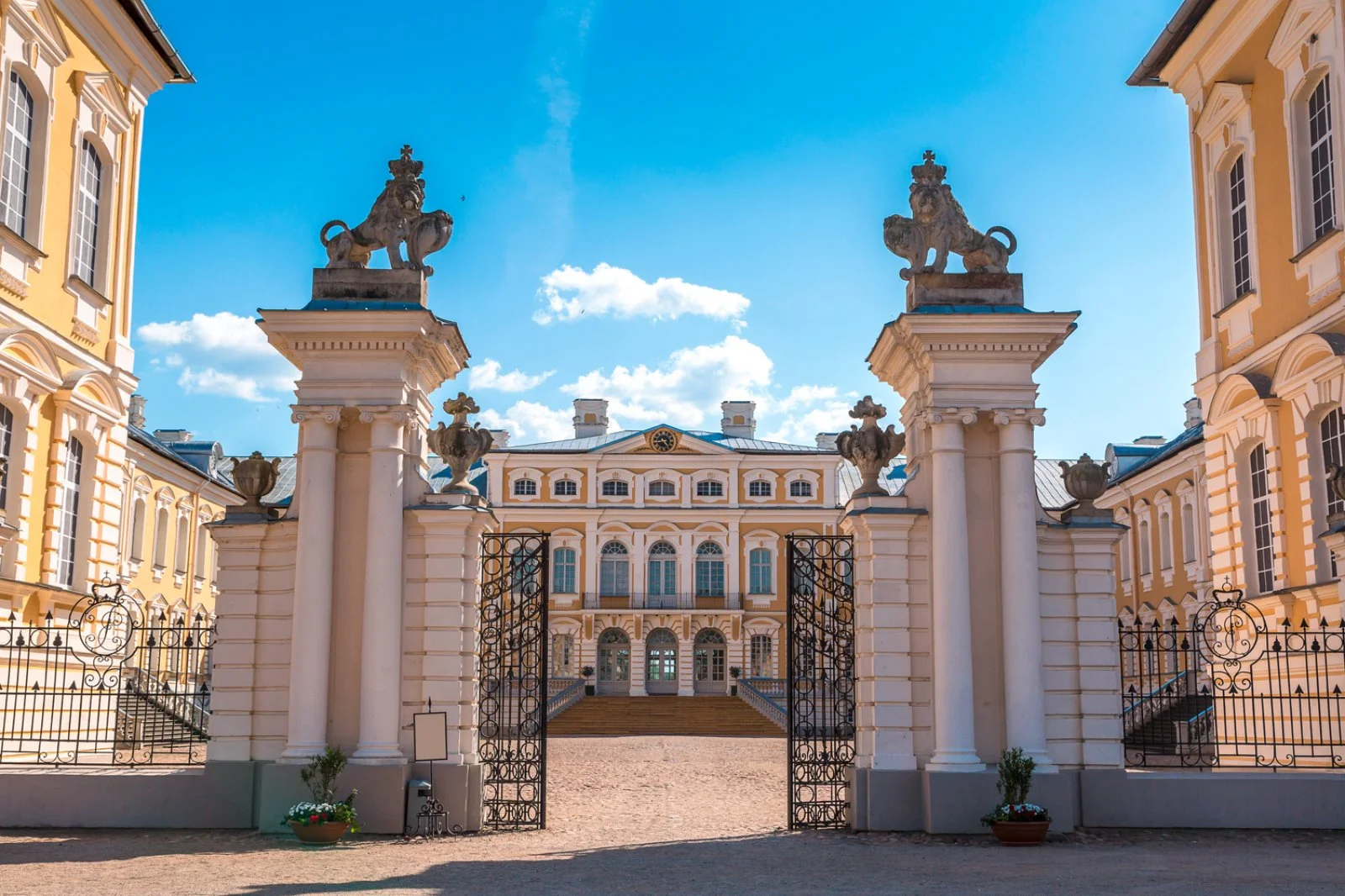 Intour Capitali Baltiche - Palazzo Di Rundale Intour Capitali Baltiche - Palazzo Di Rundale