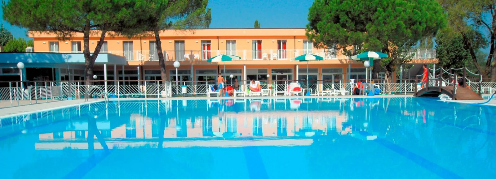 Spiaggia Romea - Hotel 