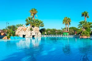 ALPISELECT VILLAGGIO ESPERIA PALACE – Lido Marini