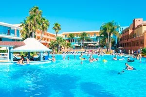 ALPISELECT VILLAGGIO ESPERIA PALACE – Lido Marini