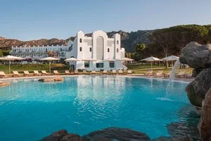 FALKENSTEINER RESORT CAPO BOI – Villasimius