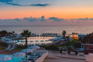 SEARESORT TORRE CINTOLA GREENBLU SEA EMOTIONS – Monopoli