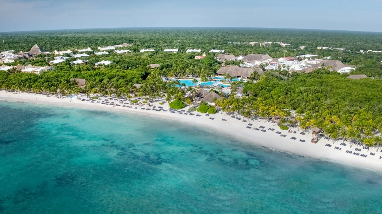 Grand Palladium Colonial Resort & Spa  Grand Palladium Colonial Resort & Spa