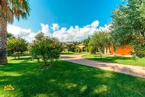 SEARESORT GARDEN BEACH HOTEL & RESORT – Castiadas