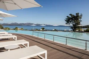 SEARESORT VRETREATS CALA CUNCHEDDI – Murta maria