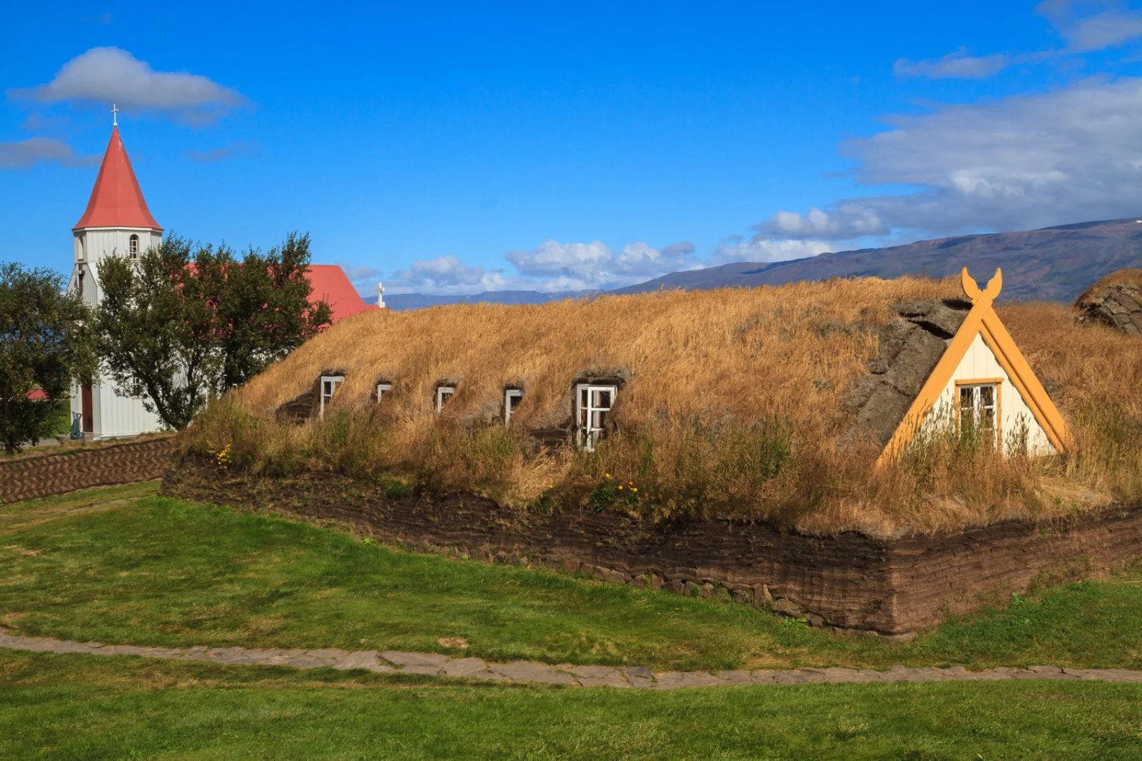 Akureyri - Hauganes - Glaumbær - Borgarnes - immagine 2 di 3