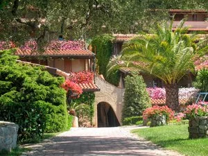 VILLAGGIO L'OLIVARA HOTEL – Gasponi