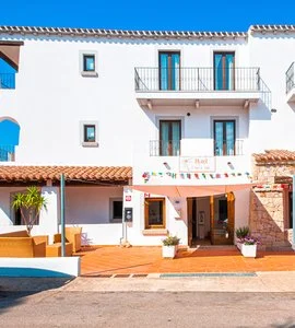 HOTEL IL FARO DI MOLARA – Loiri Porto San Paolo