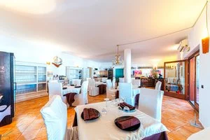 HOTEL IL FARO DI MOLARA – Loiri Porto San Paolo
