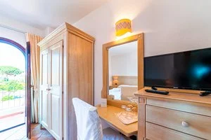HOTEL IL FARO DI MOLARA – Loiri Porto San Paolo