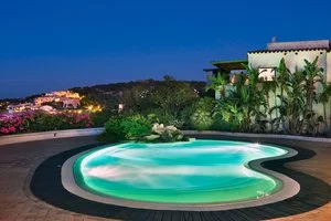 IL GIARDINO DEGLI OLEANDRI – Poltu Quatu