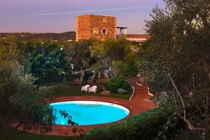 IL GIARDINO DEGLI OLEANDRI – Poltu Quatu