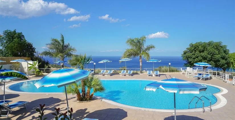 SANTA MONICA HOTEL RESIDENCE – San Nicolò