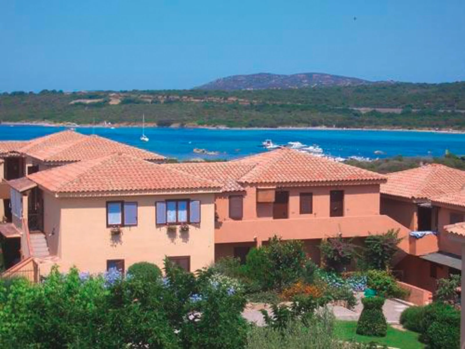 Baia De Bahas Residence 