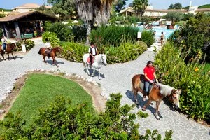 HORSE COUNTRY RESORT HOTEL – Arborea