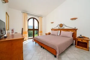 HORSE COUNTRY RESORT HOTEL – Arborea