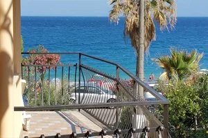 HOTEL CHRISMARE – Mazzeo