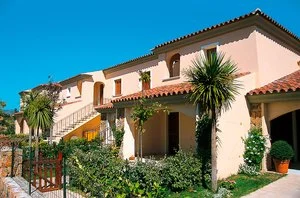 APPARTAMENTI OASI E OASI BLU – San Teodoro