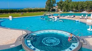 LAGUNA BLU CAMPING VILLAGE – Fertilia
