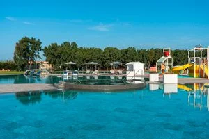 LAGUNA BLU CAMPING VILLAGE – Fertilia