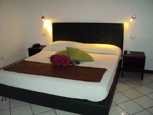 HOTEL LA ZAGARA – Canneto