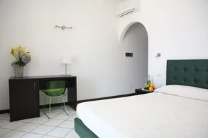 HOTEL LA ZAGARA – Canneto