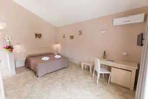 RESIDENZA BORGO ITALICO – Brivadi