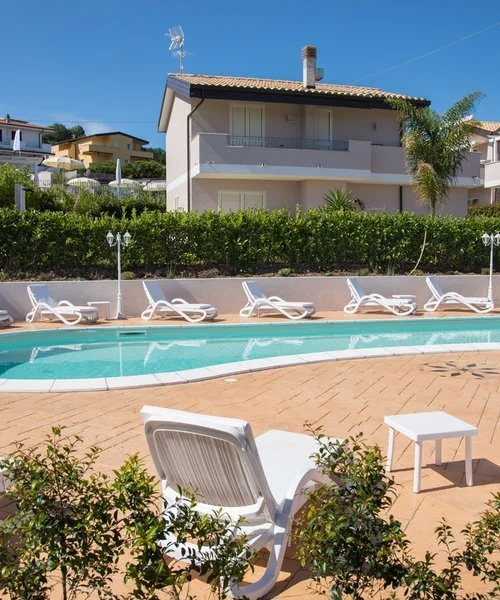 RESIDENZA BORGO ITALICO – Brivadi
